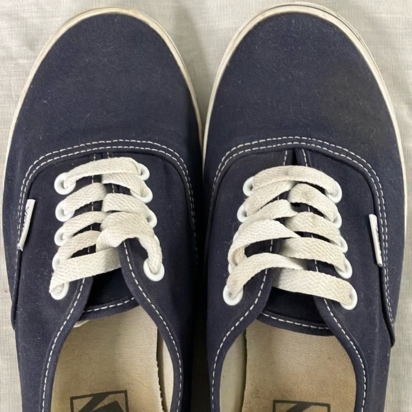 Vans mens 6 / Women’s 7 1/2 Classic Canvas lace-up Sneakers - Picture 10 of 15